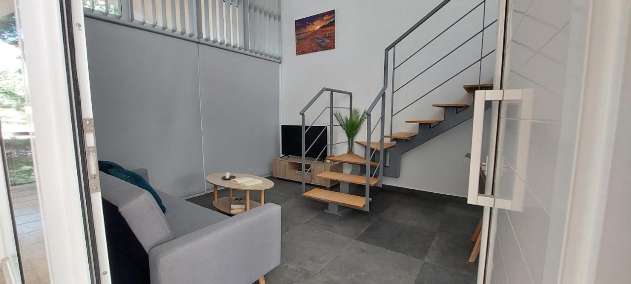 Eleantre Holiday Apartments Paphos Ngoại thất bức ảnh
