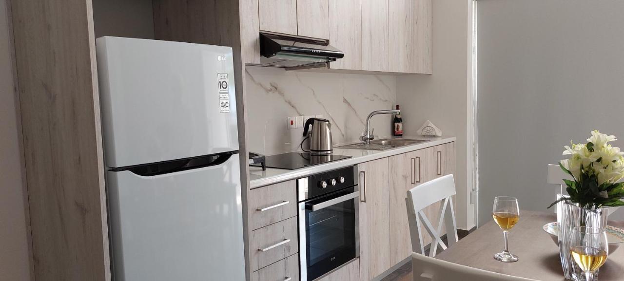 Eleantre Holiday Apartments Paphos Ngoại thất bức ảnh