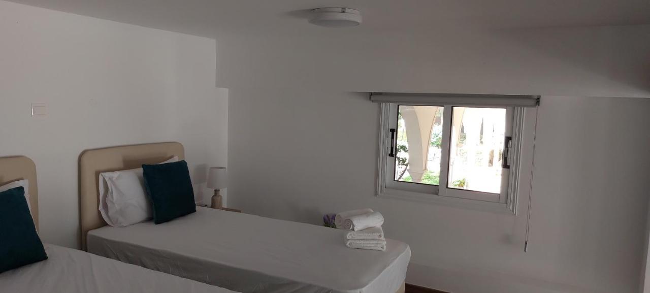 Eleantre Holiday Apartments Paphos Ngoại thất bức ảnh
