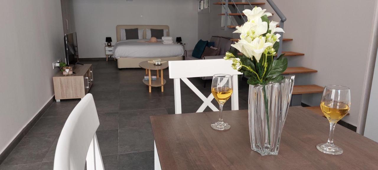 Eleantre Holiday Apartments Paphos Ngoại thất bức ảnh