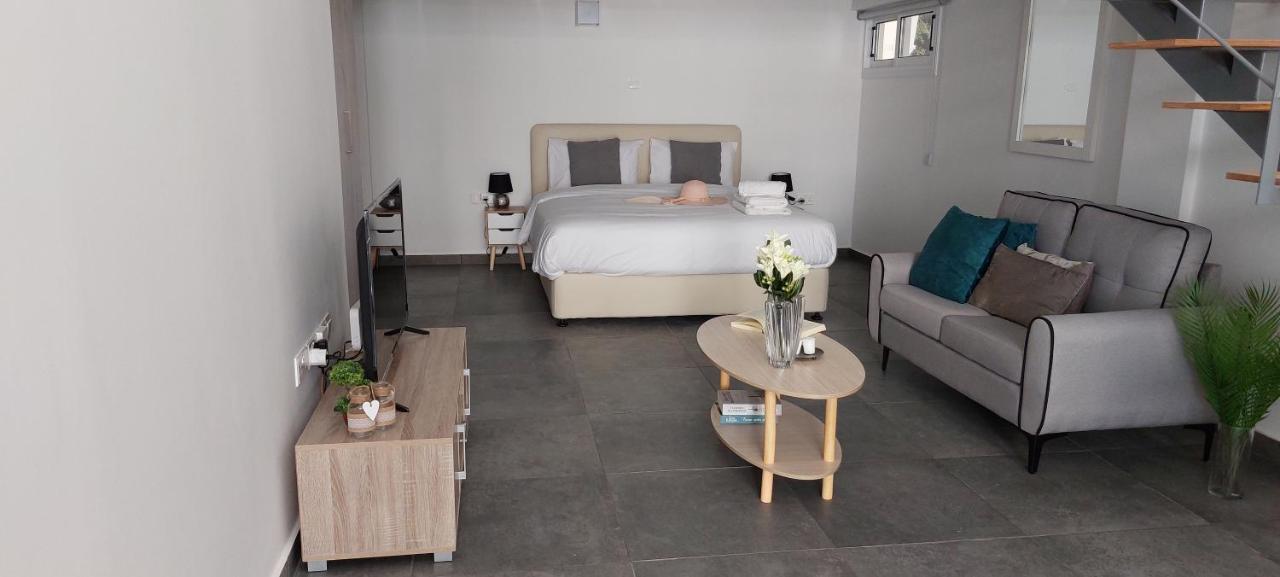 Eleantre Holiday Apartments Paphos Ngoại thất bức ảnh