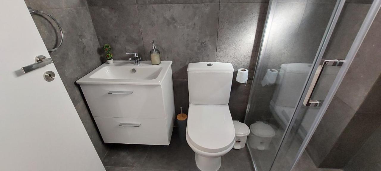 Eleantre Holiday Apartments Paphos Ngoại thất bức ảnh
