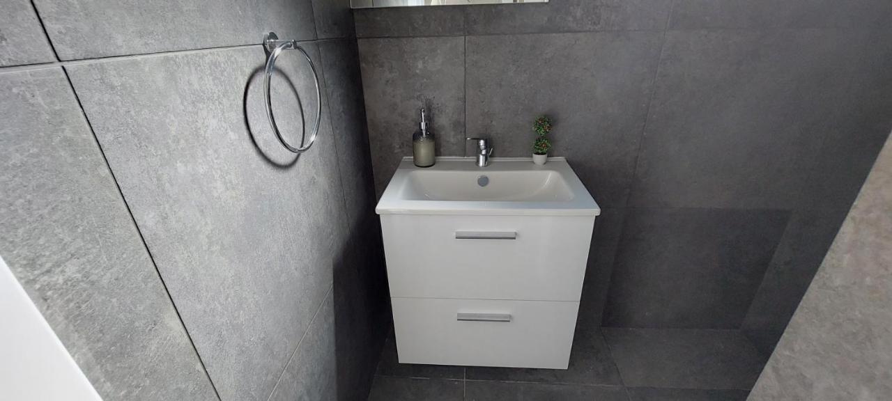 Eleantre Holiday Apartments Paphos Ngoại thất bức ảnh